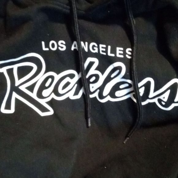 Young and Reckless - Picture 4 of 4